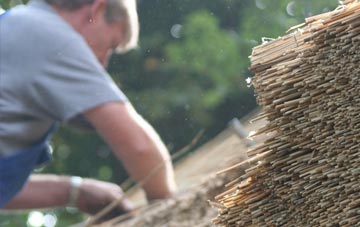 professional Outlands thatchers